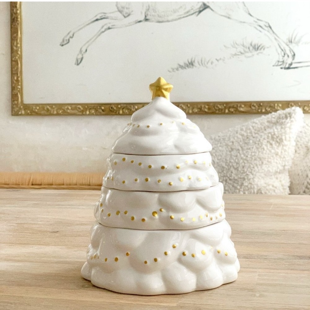 Ciroa Bakehouse White and Gold Christmas Tree Measuring Cups